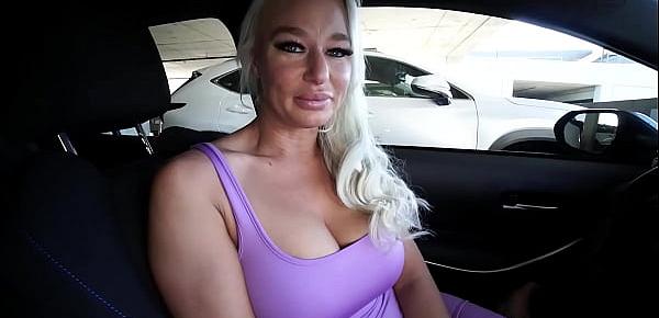  horny milf london river hooks up with a yung big dick